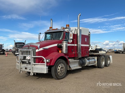 2013 Kenworth T800 6x4 Sleeper Truck Tractor
