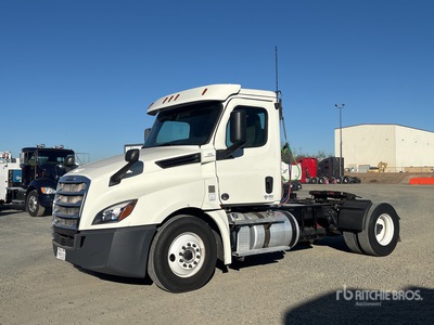 2019 Freightliner Cascadia 126 4x2 S/A Day Cab Truck Tractor