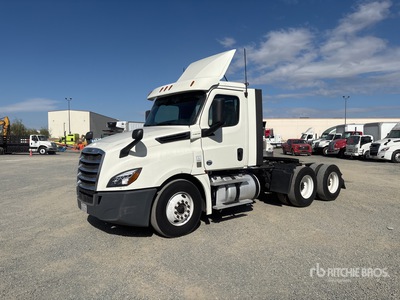 2019 Freightliner Cascadia 126 6x4 Cabeza Tractora Cabina Corta