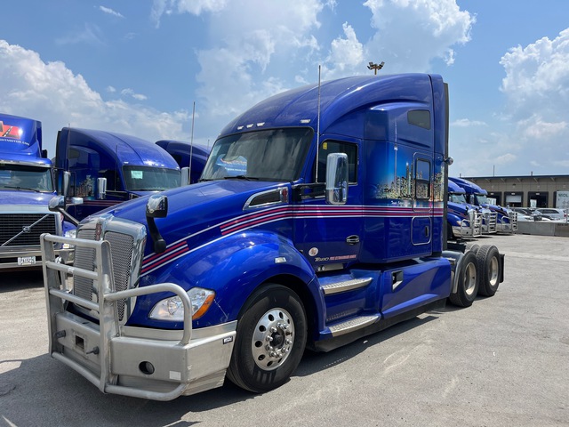 2020 Kenworth T680 6x4 T/A Sleeper Truck Tractor 2020 Kenworth T680 6x4 T/A Sleeper Truck Tractor