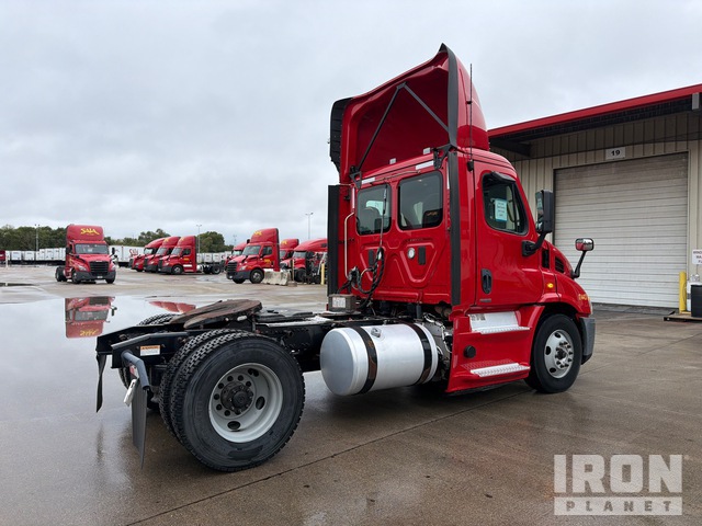 CAMIóN 2017 FREIGHTLINER