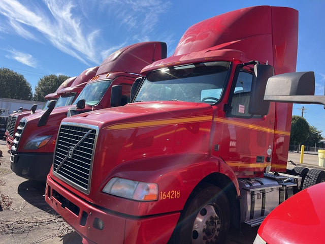 2016 Volvo VNM42T 4x2 S/A Day Cab Truck Tractor (Inoperable)