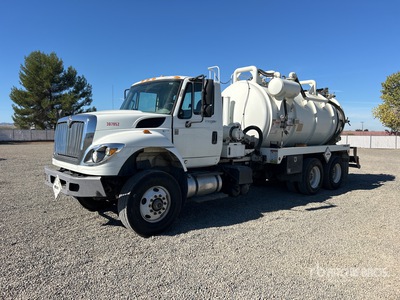2012 Presvac on 2013 International 7500 6x4 Vacuum Tanker Truck