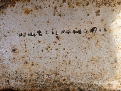 1987 Univision 32 ft T/A Remolque de granos