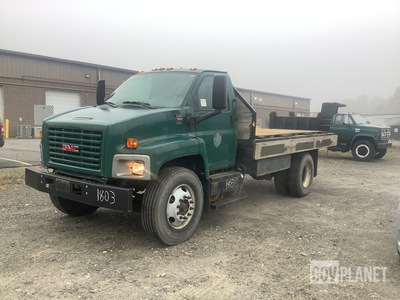 2007 GMC C7500 Flatbed Truck