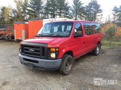 2013 Ford E-350 XL Super Duty Van