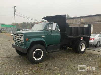 GMC S/A Dump Truck