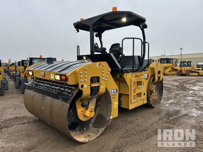 2023 Cat CB 15 مدحلة ذات اسطوانتين