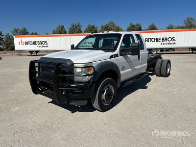 2012 Ford F-550 XL 4x2 Extended Cab Fahrgestell