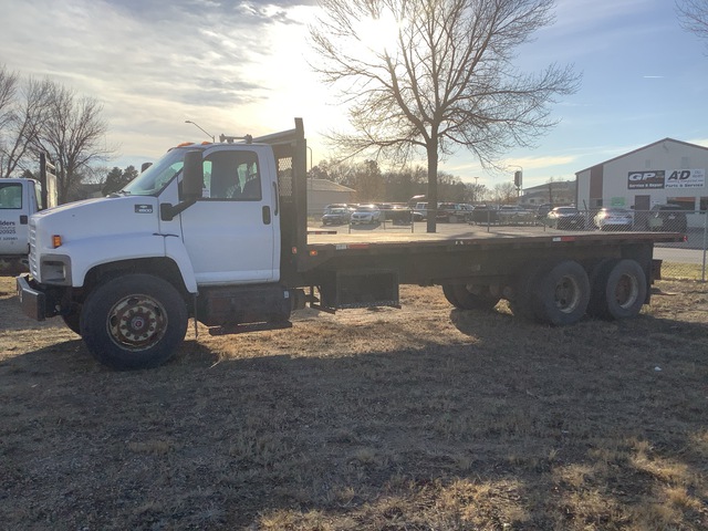 2006 Chevrolet C8500 6x4 Flatbed Truck
