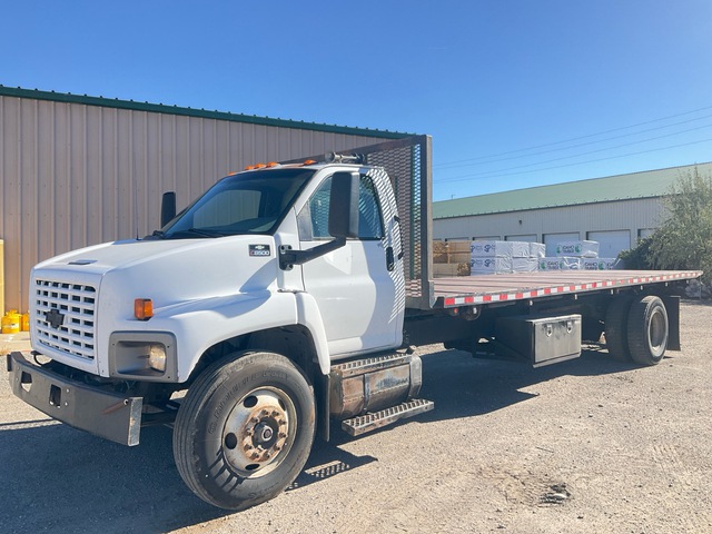 2005 Chevrolet C8500 4x2 Flatbed Dump Truck