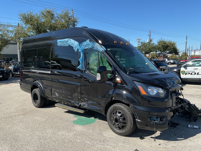 2023 Ford Transit 350HD Passenger Van (Inoperable)