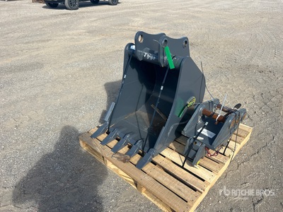 24 in Digging w/Manual Coupler Benna per escavatore - Fits Case CX80