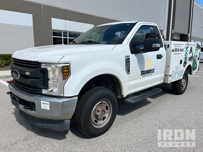 2018 Ford F-250 4x4 Ciężarówka serwisowa