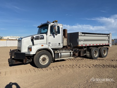 2017 Western Star 4700 T/A Dump Truck