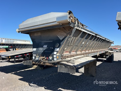 2012 Trail King DDT 39 ft T/A Live Bottom Trailer