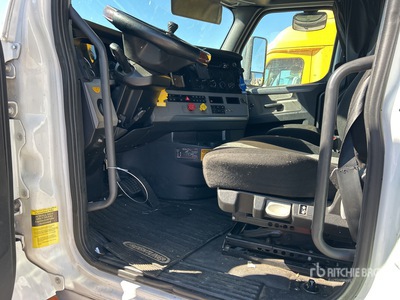 2019 Freightliner Cascadia 126 T/A Sleeper Truck Tractor