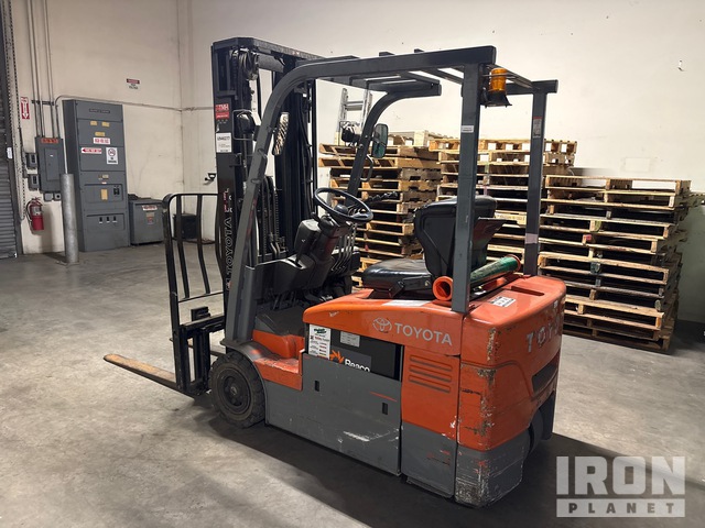 MONTACARGAS ELéCTRICO 2004 TOYOTA 7FBEU18