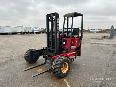 Moffet M5500 5500 lb 3x3 شاحنة مزودة برافعة شوكية