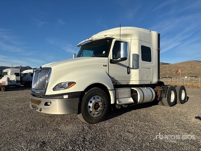 2019 International LT625 6x4 Ciągnik siodłowy T/A z kabiną sypialną