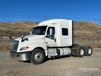 2019 International LT625 6x4 Ciągnik siodłowy T/A z kabiną sypialną