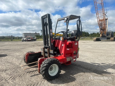 Moffet M55 5500 lb 3x3 Carretilla Elevadora transportable