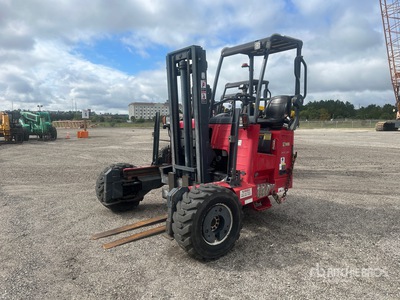 Moffet M55.4 5500 lb 3x3 Carretilla Elevadora transportable