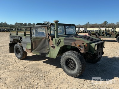 2006 AM General M1152 HMMWV 2 Door w/Truck Body
