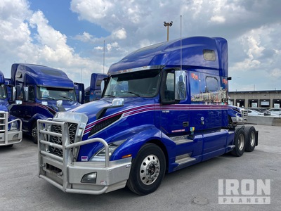 2020 Volvo VNL760 6x4 T/A Sleeper Truck Tractor
