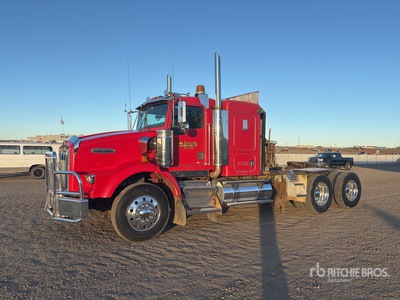 2002 Keworth T800 6x4 Sleeper Winch Truck