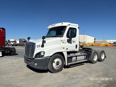 2016 Freightliner Cascadia 125 6x4 T/A Day Cab Truck Tractor