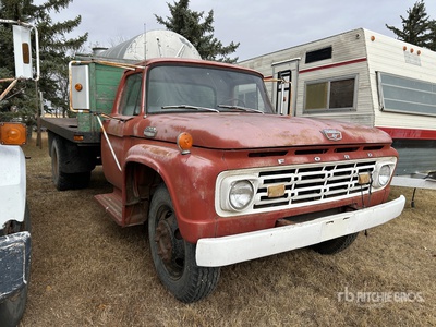 1965 Ford F-600 1000 gal 4x2 Water Truck