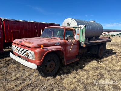 1965 Ford F-600 1000 gal 4x2 Water Truck