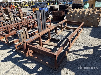 Quantity of (8) Forks Divers - Acccesoires de construction
