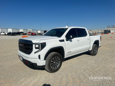 2022 GMC Sierra 1500 AT4 4x4 Crew Cab Pickup