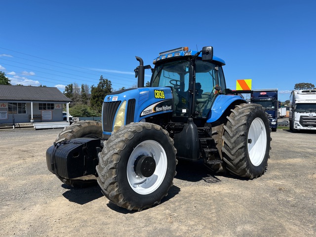 2003 New Holland TG285 4WD Tractor 2003 New Holland TG285 4WD Tractor