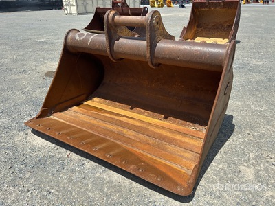 AE 1800 mm Q/C Cleanup Benna per escavatore - Fits 25 - 30 ton