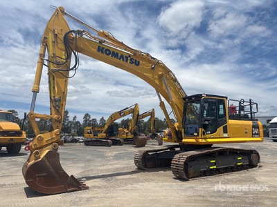2018 Komatsu PC300-8MO Tracked Excavator