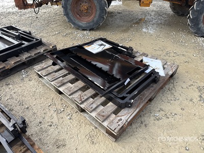 2025 GIYI GY-XHC Qty of Mini Skid Steer Forks (Unused)