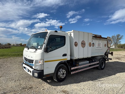 Mitsubishi Fuso Canter 7C15 Waste Collection Truck