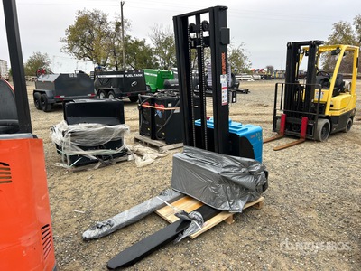 2025 STARVOX CDD15 1.5 ton RIDE-ON مكدس كهربائي (Unused)