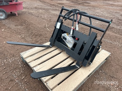 2025 GIYI CYHC 29 in Skid Steer Forks (Unused)