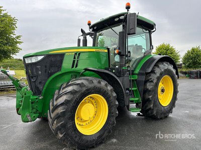 2018 John Deere 7270R 4WD Tractor