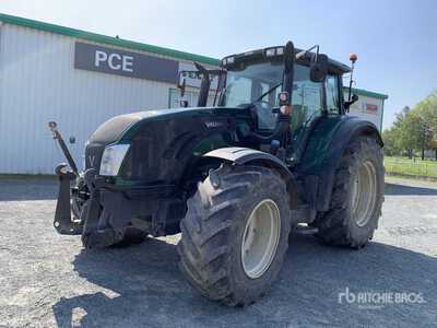 2014 Valtra T163E Direct 4WD Tractor