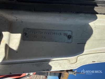 1989 Ford LN7000 Fuel Truck