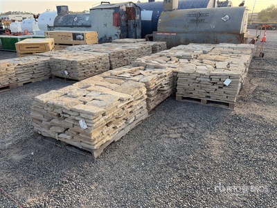 Quantity of (10) Pallets - Austin Sunflower Blend Sawn Limestone 4 - 8 In. Thin Veneer Stone (Unused)