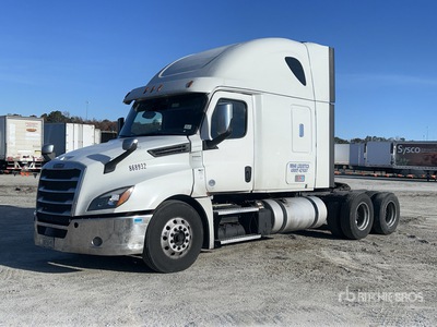 2019 Freightliner Cascadia 126 6x4 3- Achs Sattelzugmaschine mit Schlafkabine