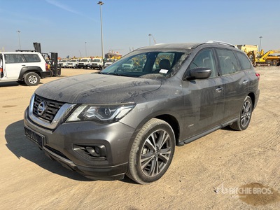 2020 Nissan Pathfinder SV 4WD Hybrid Vehiculo todoterreno