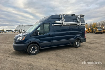 2017 Ford Transit 350 4x2 Camión Utilitario