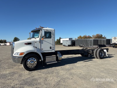 2020 Peterbilt 337 4x2 Cabine et châssis